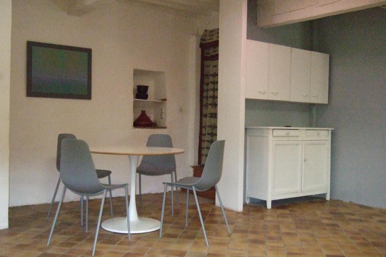 Ribiers Une Maison Dans Le Village מראה חיצוני תמונה