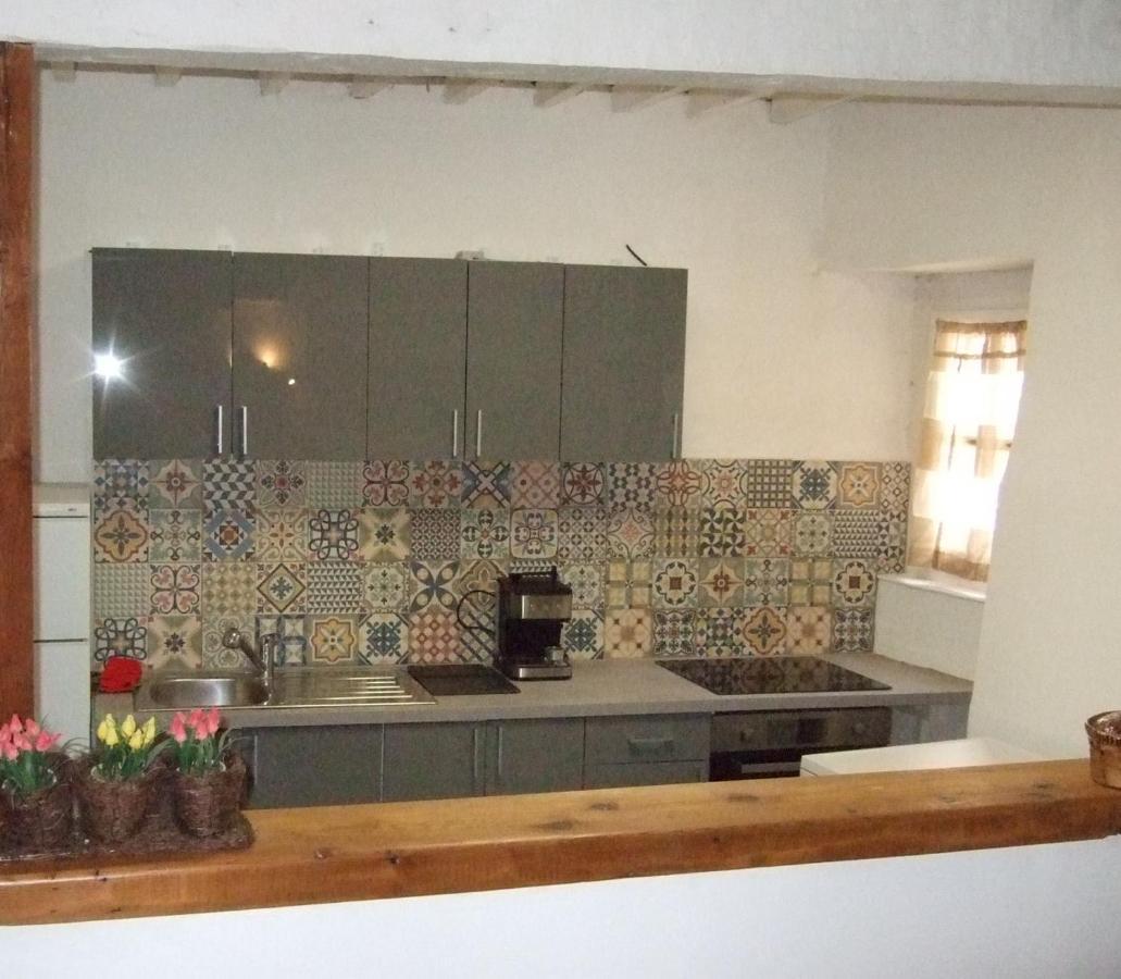 Ribiers Une Maison Dans Le Village מראה חיצוני תמונה