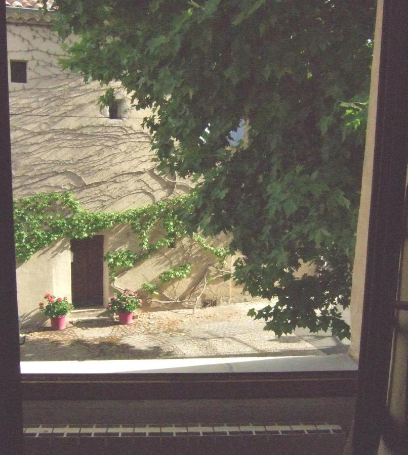 Ribiers Une Maison Dans Le Village מראה חיצוני תמונה