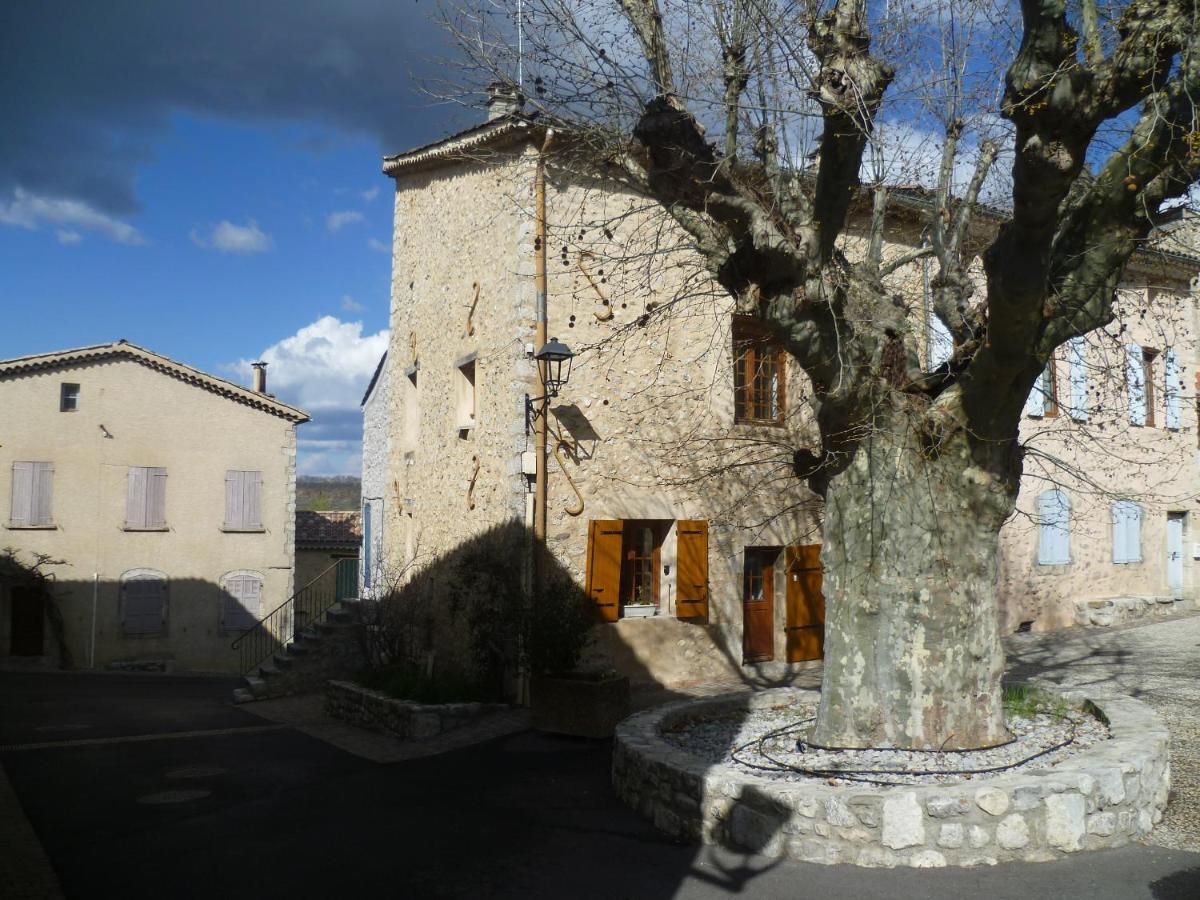 Ribiers Une Maison Dans Le Village מראה חיצוני תמונה